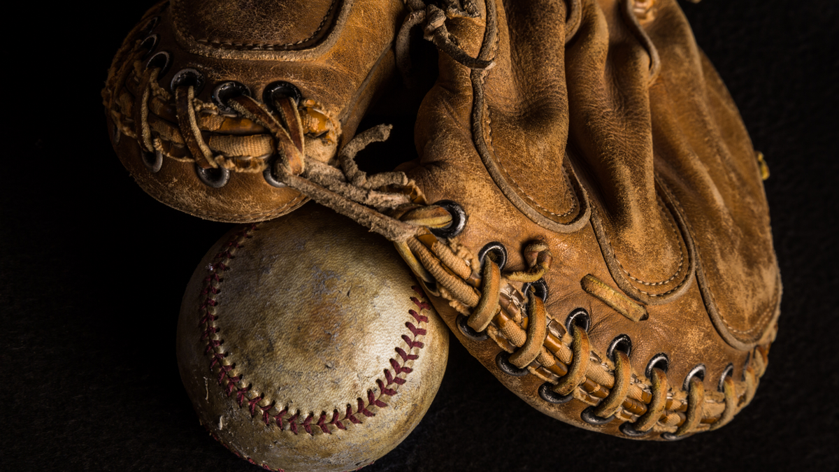 Our Tips for Breaking in a Catcher's Mitt KGS Baseball
